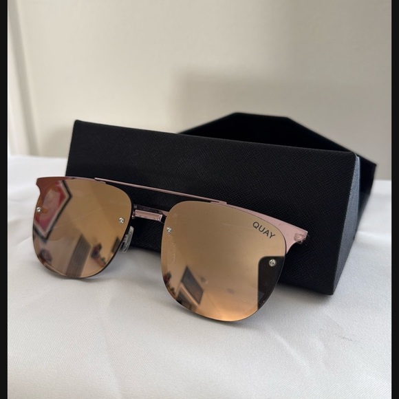 Quay Australia Pink and Gold Sunglasses - Picture 1 of 4